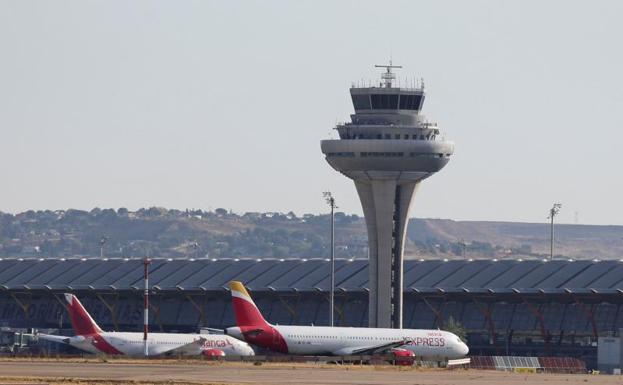 Desvíos y retrasos en el Aeropuerto de Barajas por la presencia de drones