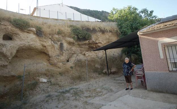 Años de espera para una obra que evite el desplome de una calle en Torreagüera