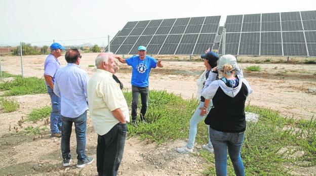 Residentes de El Algar y el Llano se oponen a los parques solares proyectados en su entorno