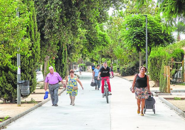 Acelerón municipal para tener acabada en 2023 la reforma de toda la vía verde del Barrio Peral de Cartagena