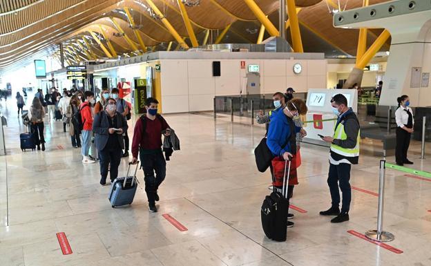 España elimina los controles covid en los aeropuertos y puertos