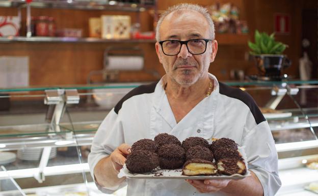 Este es el peculiar homenaje de una confitería de El Palmar a Carlos Alcaraz