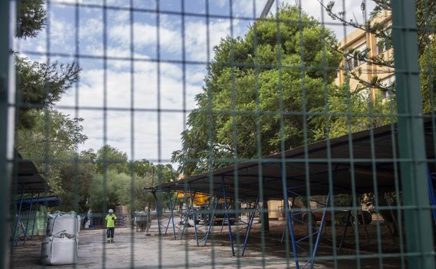 Los daños por la lluvia retrasan más en el IES Elcano de Cartagena las clases presenciales