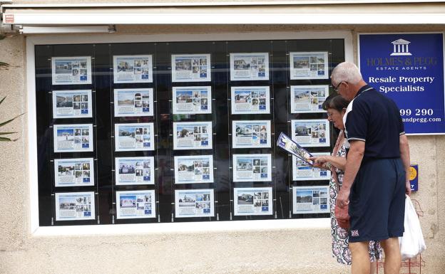 Los extranjeros adquieren dos de cada diez casas vendidas en la Región