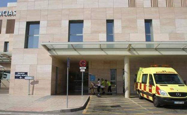 Trasladan al hospital Santa Lucía a un hombre de 70 años tras sufrir un ahogamiento en Mazarrón