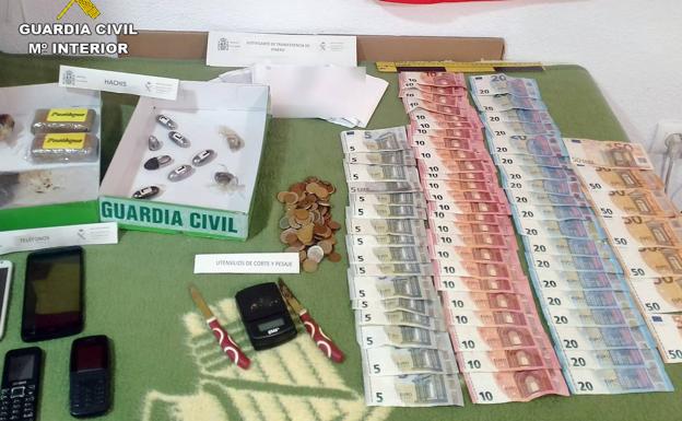 Detienen en Mazarrón a un traficante de hachís que ingresó 17.000 euros en un semestre