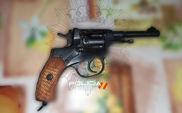 Detenido en Mazarrón por disparar con una pistola de fogueo y agredir a su pareja