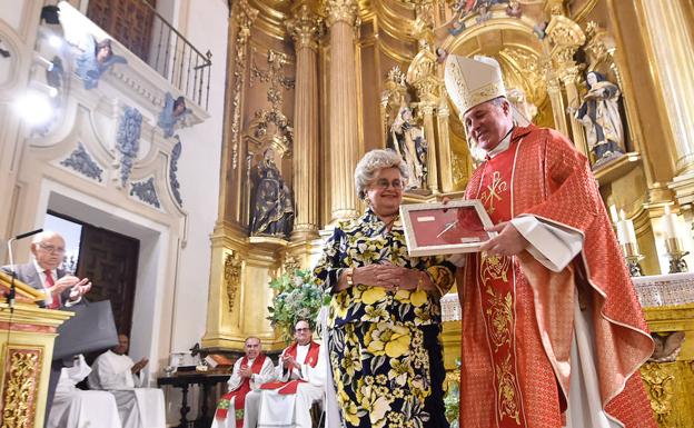 El arzobispo de Burgos recibe en Murcia la Tizona del Cid