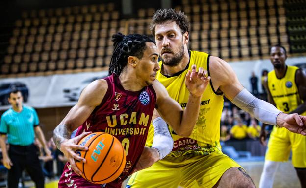 El UCAM recibe un baño en Hungría