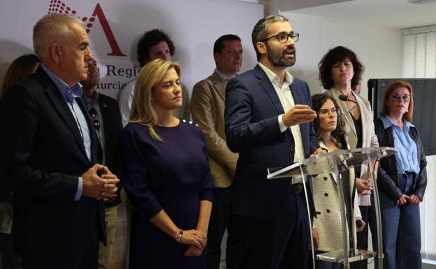 El PSOE pide la dimisión de Castillo por «ser el brazo ejecutor de las cacicadas de López Miras»