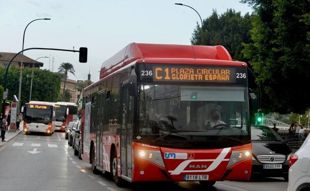 La concesión de los autobuses urbanos de Murcia se prorroga «un máximo de dos años»