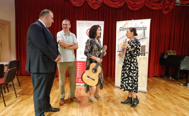 Un dulce de menta y chocolate rendirá homenaje en Lorca al guitarrista Narciso Yepes