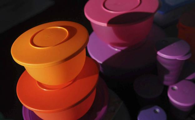 Cómo puedes acabar con las manchas de tomate incrustadas en un táper