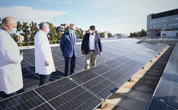 Todos los hospitales de la Región de Murcia contarán con placas solares para ahorrar en la factura