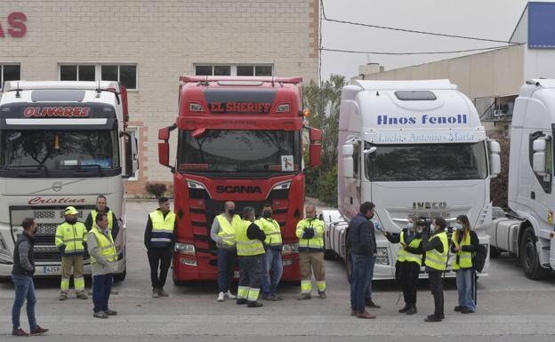 Más de 1.500 transportistas murcianos secundarán el paro nacional indefinido