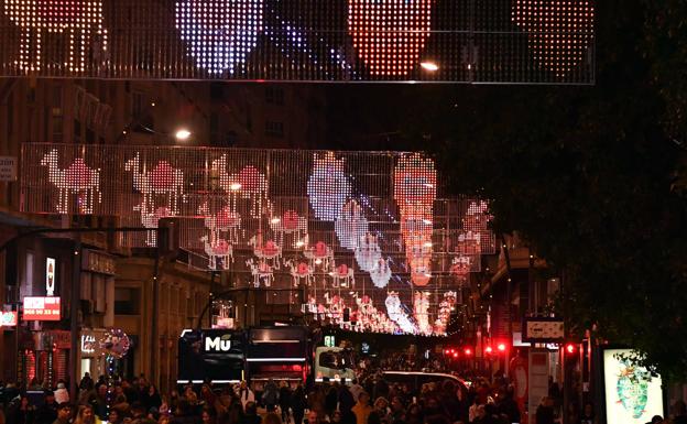 El encendido de luces inaugura la primera Navidad postpandemia