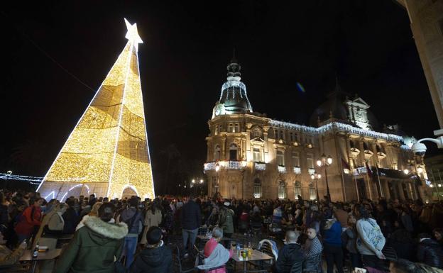 Espectacular bienvenida a la Navidad en Cartagena