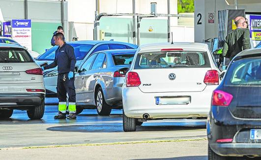 Mañana solo se beneficiarán del descuento los transportistas. /r. c.