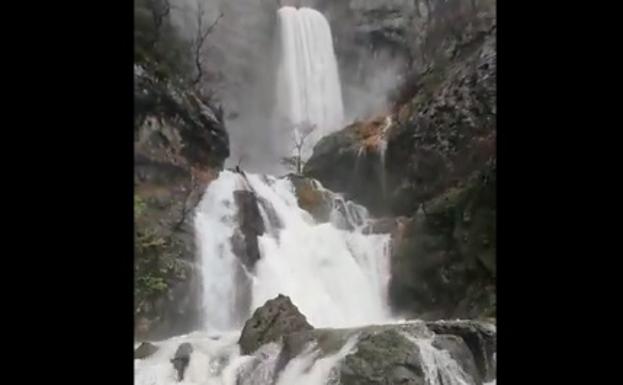 Vídeo | Reventón de los Chorros del río Mundo