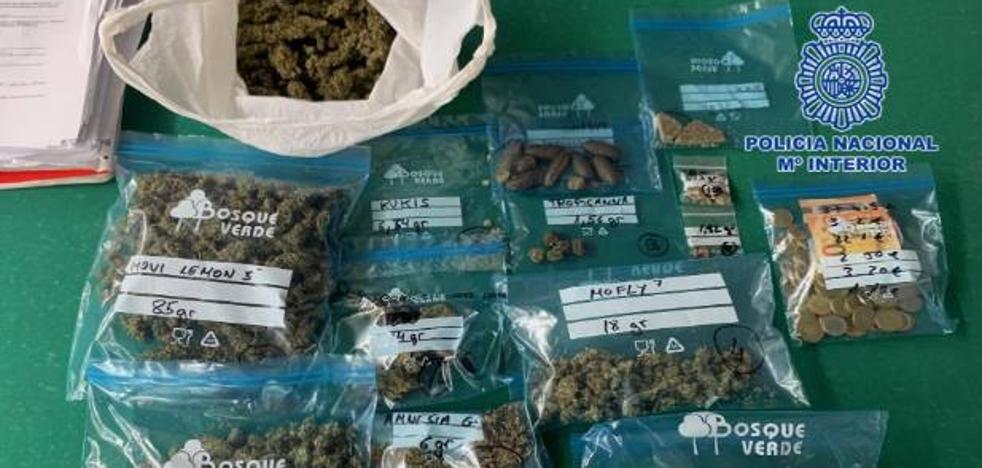 Las quejas de unos vecinos de Cartagena permiten desmantelar un punto de venta de marihuana