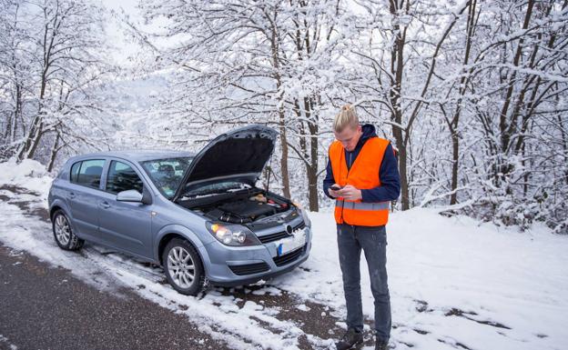 Estos son los elementos del coche que debes revisar de cara al invierno para no quedarte tirado