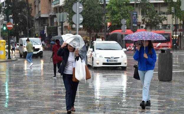 Una borrasca trae de nuevo la lluvia a la Región de Murcia esta semana