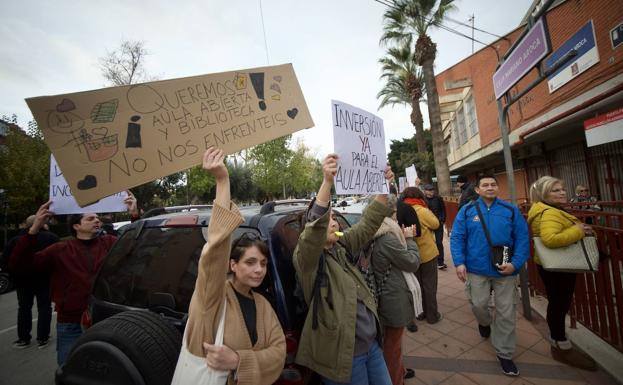 El AMPA del Mariano Aroca de Murcia rechaza la eliminación de la biblioteca infantil