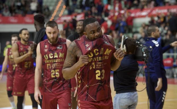 El UCAM da la talla pero no sorprende al Baskonia