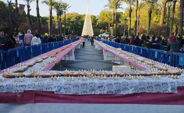 Gran roscón de Reyes de 120 metros en Molina de Segura