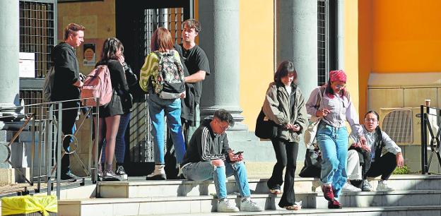 Las plazas del millar de profesores asociados de la UMU y la UPCT saldrán a concurso