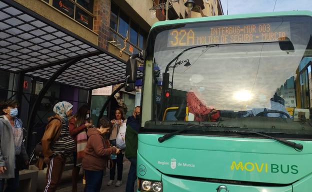 El alcalde de Molina exige a la Comunidad que aumente las frecuencias de las líneas de bus 32 y 31A