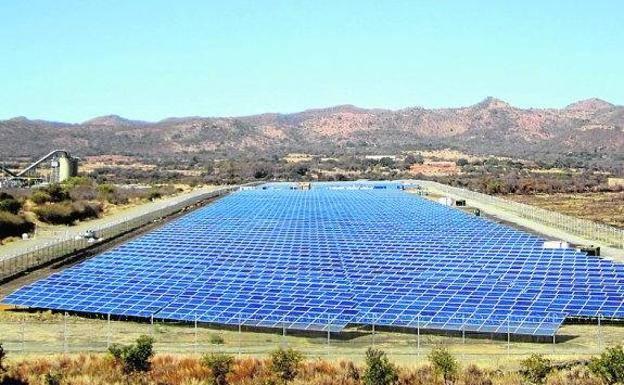 El Ministerio da luz verde a otras dos plantas fotovoltaicas en Mula