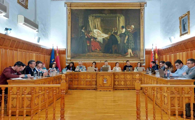 Caravaca nombra hijos predilectos a José Antonio Melgares, Mariano García-Esteller y Alfonso Navarro