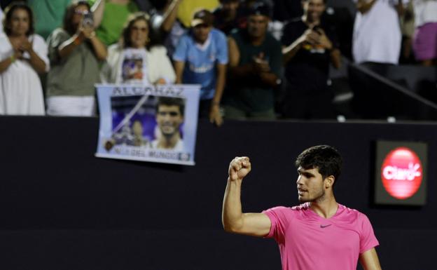 Alcaraz vence a Fognini y avanza a cuartos del Abierto de Rio