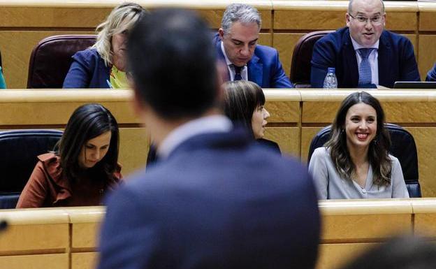 PSOE y Podemos enfilan al pleno del 7-M sin pactar el ‘sí es sí’ y quebrados por la guerra