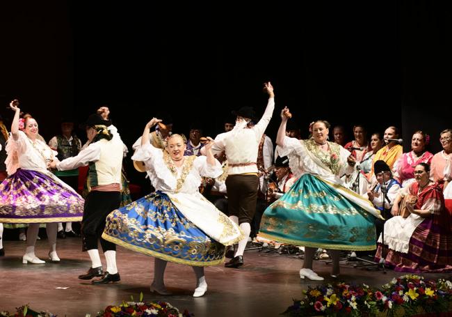 Las Reinas de la Huerta de Murcia ya lucen su corona de azahar