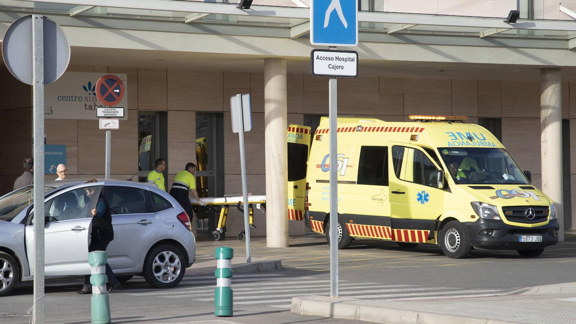 Rescatan a una conductora que quedó herida y atrapada tras chocar en un túnel de Mazarrón