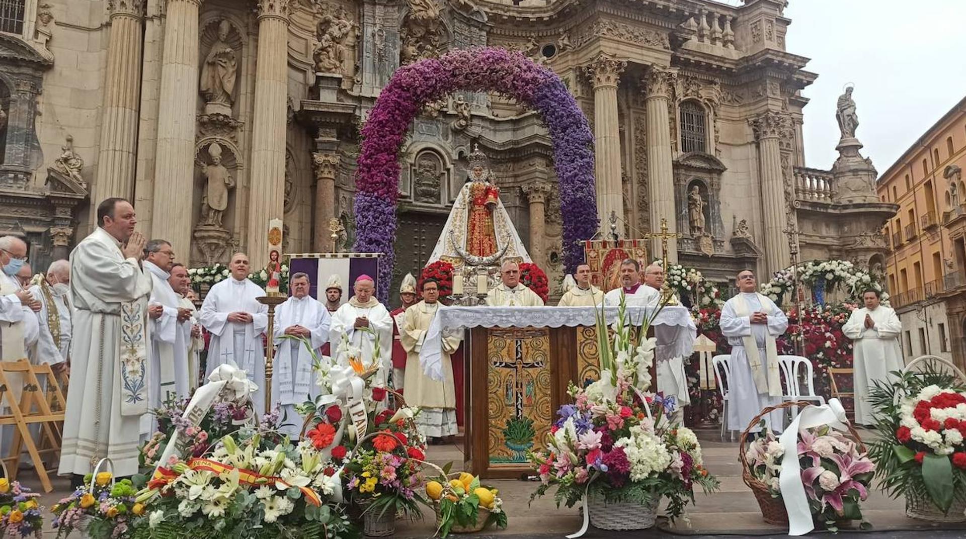 Murcia se vuelca en honor a La Morenica