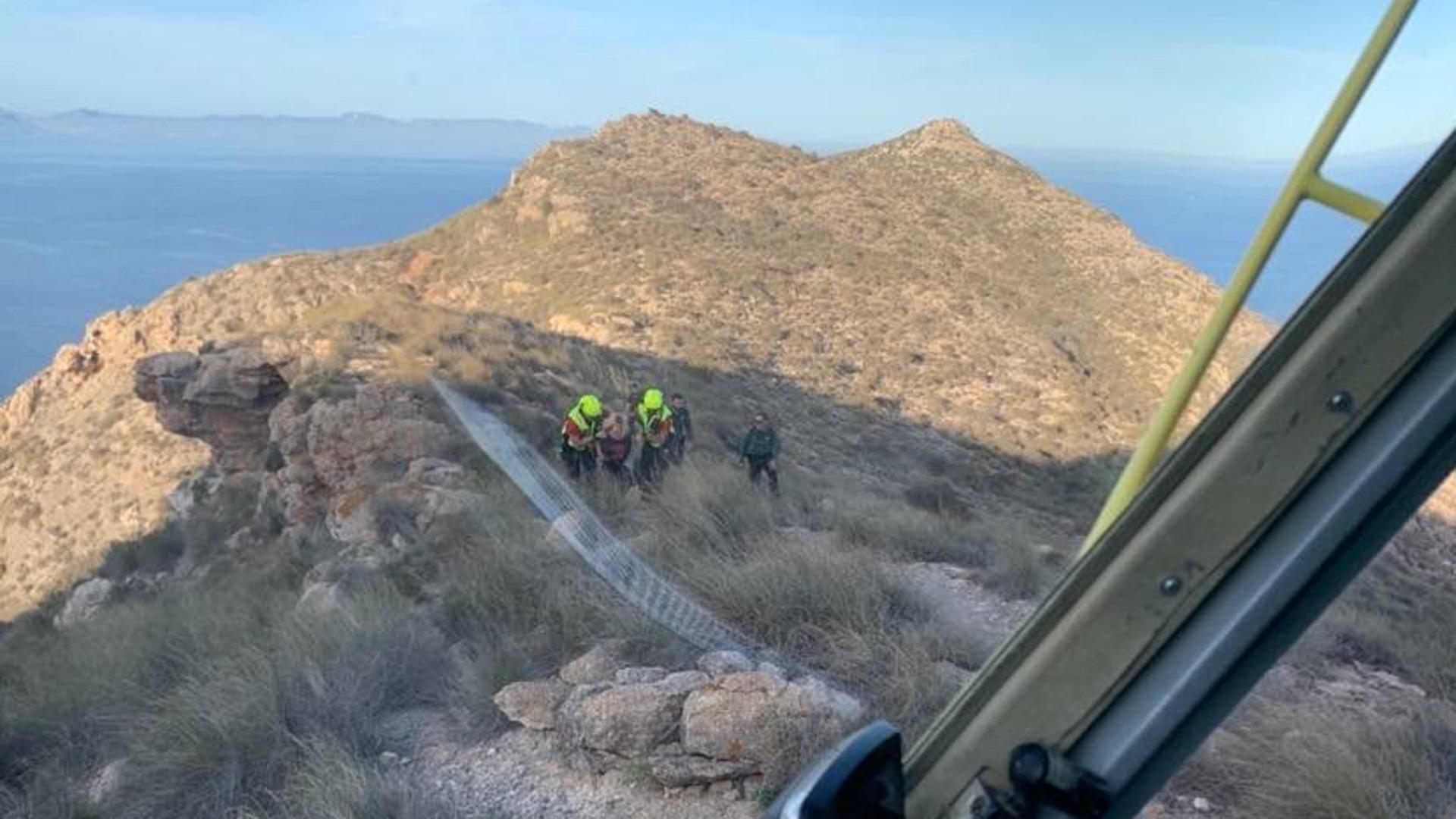 Rescatan a dos senderistas que se habían perdido en Cabo Cope y estaban deshidratados