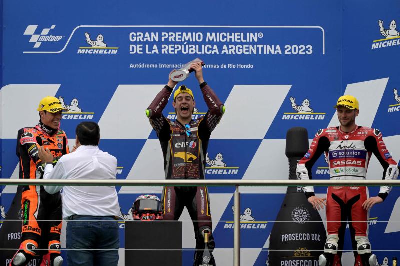 Triunfo de Tony Arbolino en el sprint de Moto2