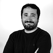 «Me gustan las historias melancólicas, las fáciles me aburren más»