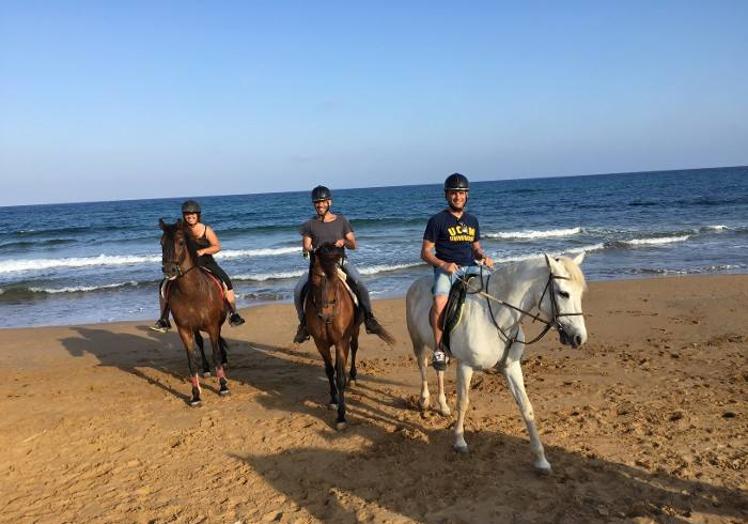 Paseo por la orilla del mar, en Calblanque.