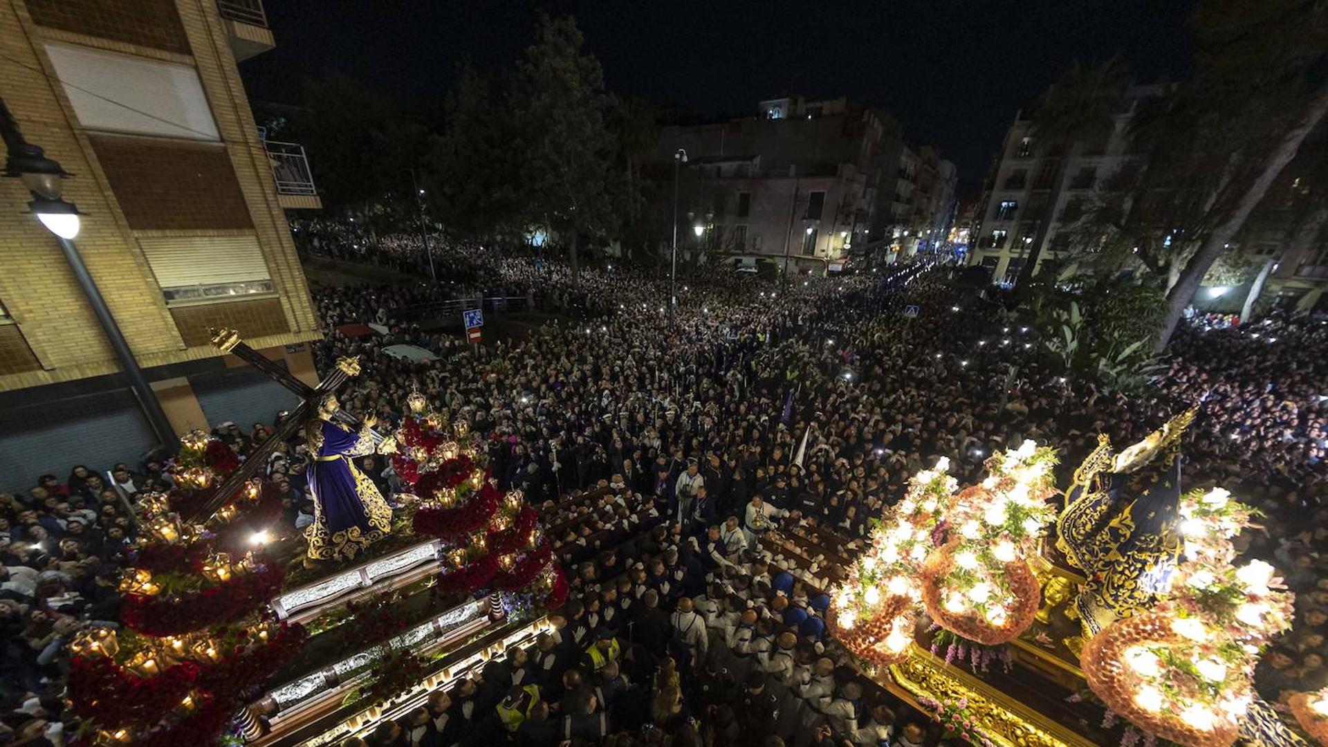 El Encuentro envuelve de pasión la Plaza de la Merced de Cartagena