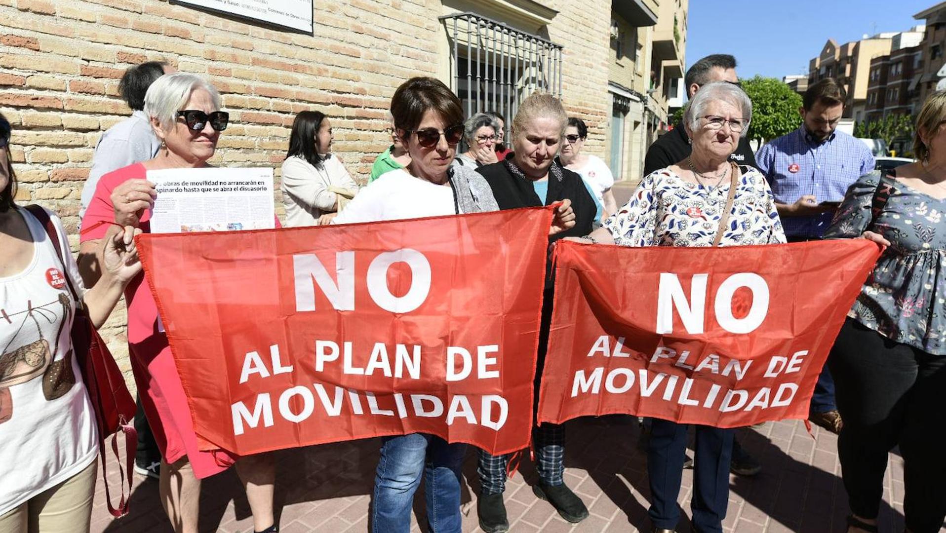 Vecinos de la pedanía murciana de Espinardo saldrán de velatorio «por la muerte» de la calle Mayor