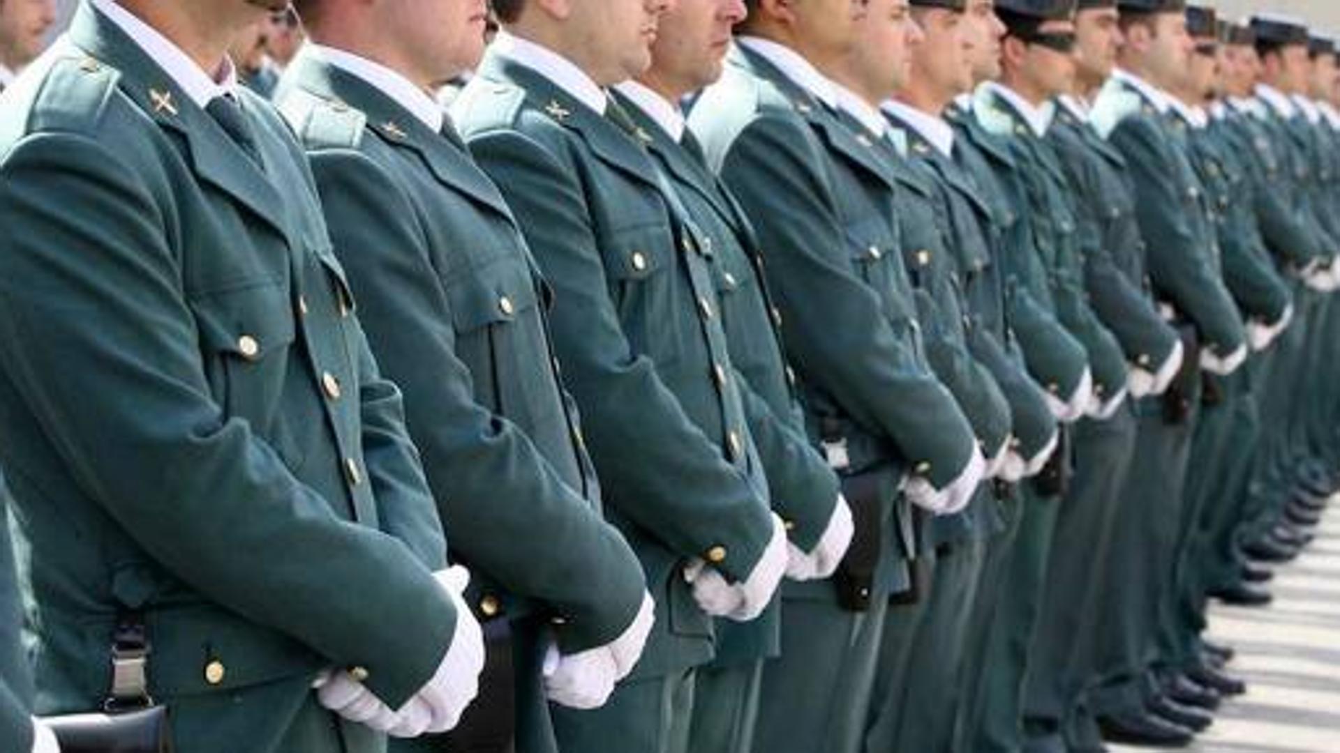 Los guardias civiles piden personarse como acusación particular en el ‘caso cuarteles’