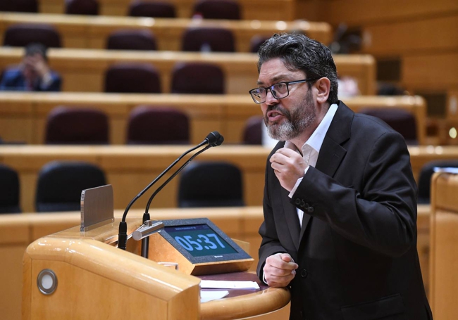 Miguel Sánchez, durante su intervención en el Pleno del Senado, el martes por la tarde.