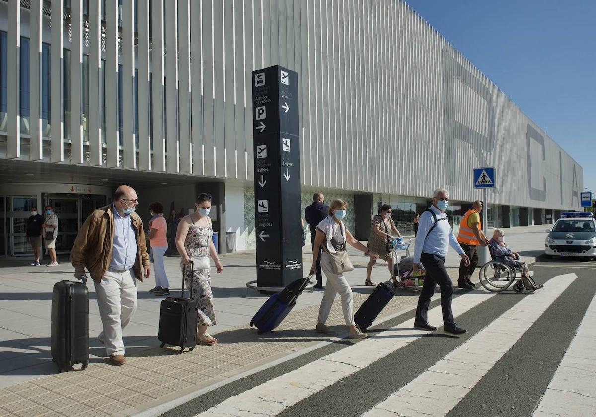 Por qué hace frío en los aviones y la razón por la que no puede subirse más la temperatura