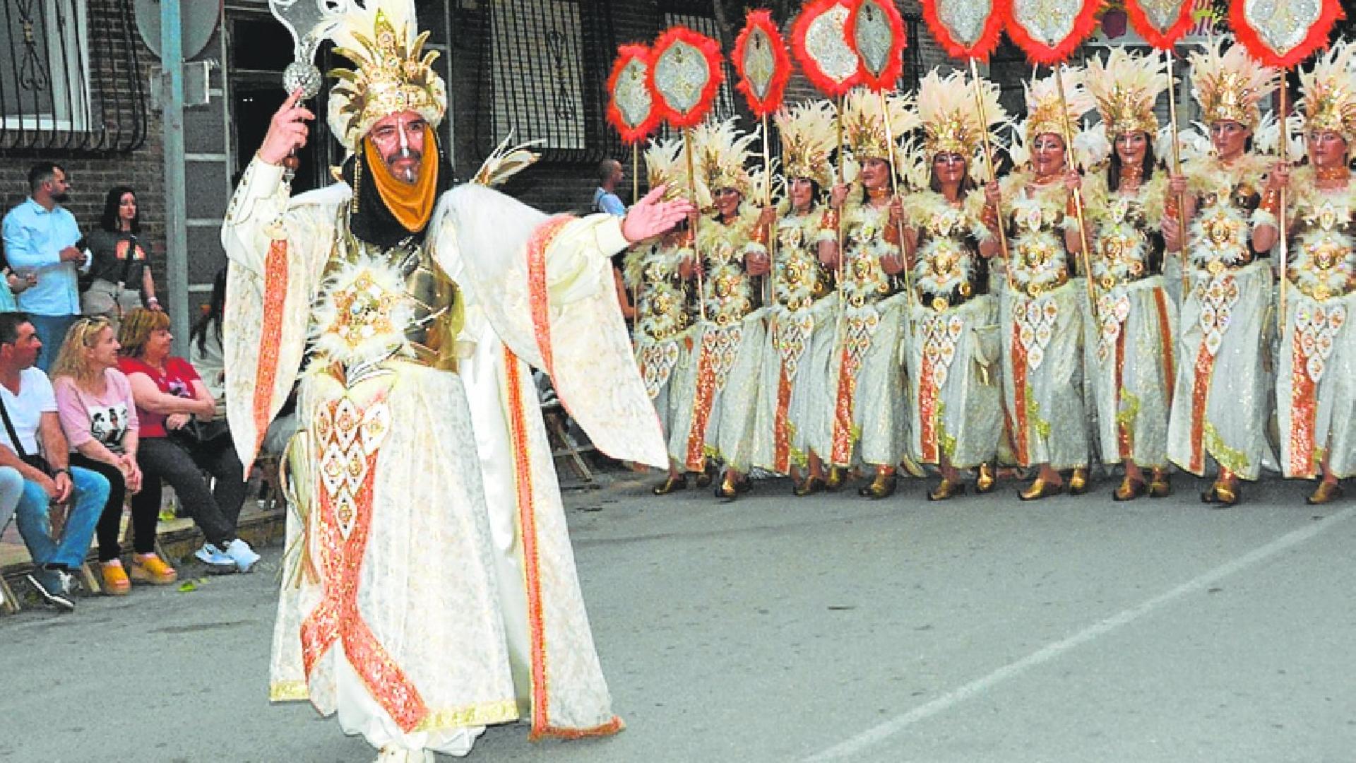 Moros y cristianos de Cieza cierran a todo lujo