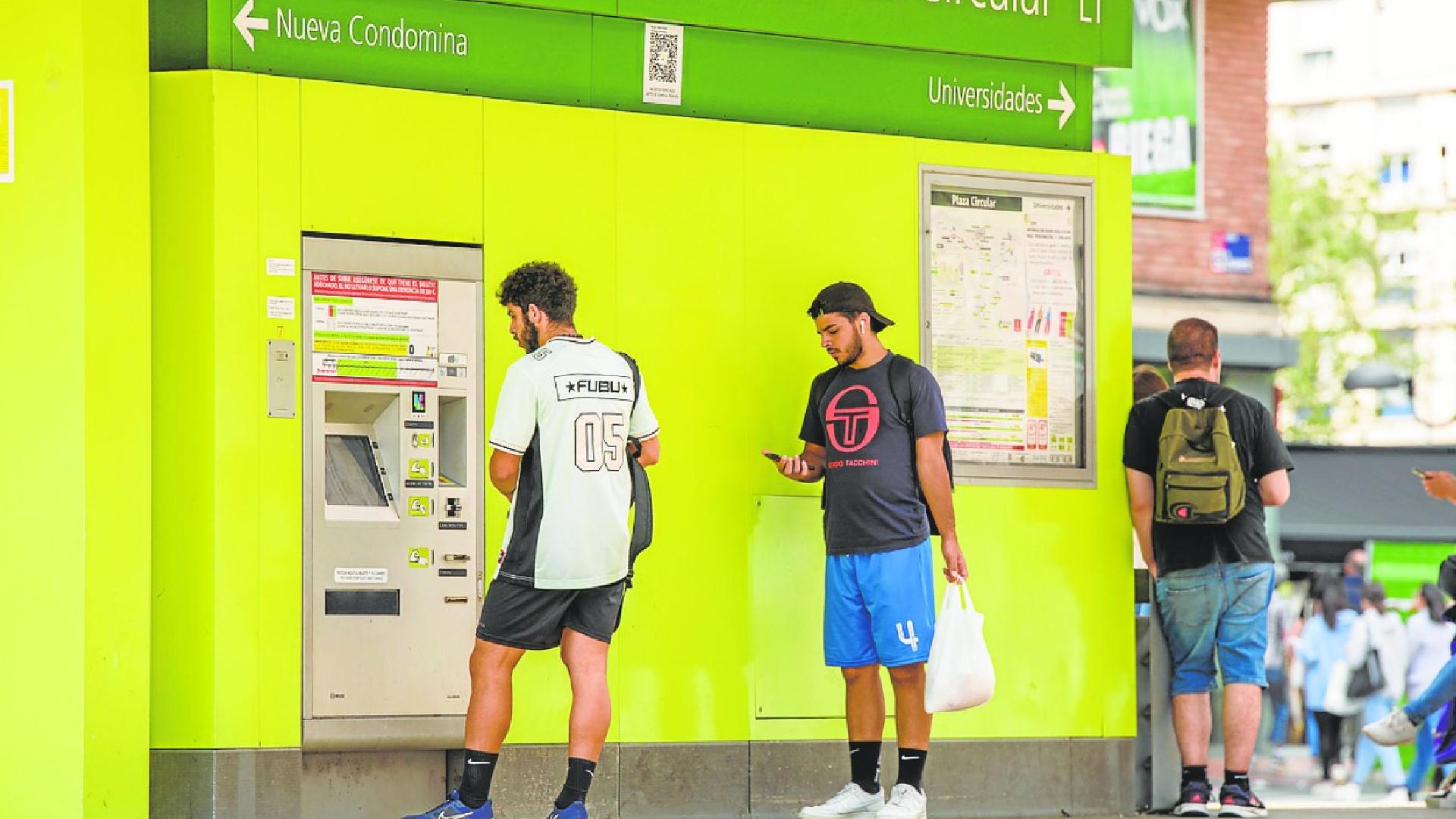 La nueva tarjeta de transporte de Murcia permitirá abonar los viajes, la ORA y los parkings disuasorios