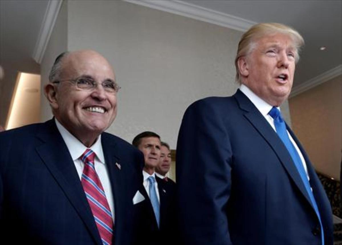 Una empleada acusa al exalcalde de Nueva York Giuliani de agresión sexual